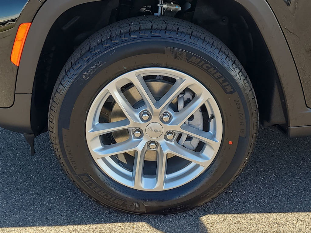 Thumbnail: 2026 Jeep Grand Cherokee - 8