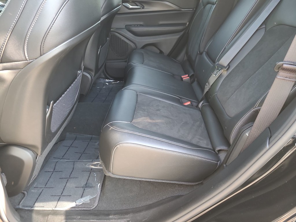 2024 Jeep Grand Cherokee Laredo 28