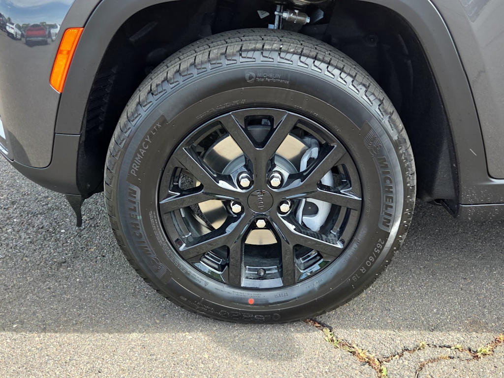 Thumbnail: 2026 Jeep Grand Cherokee - 8