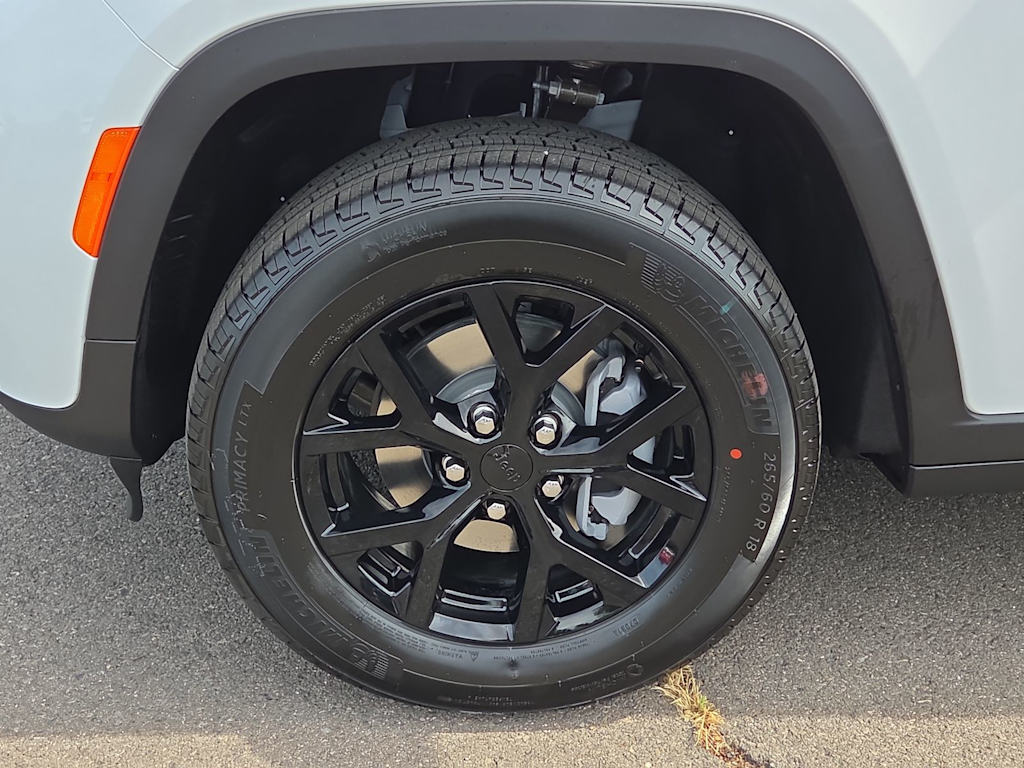 Thumbnail: 2026 Jeep Grand Cherokee - 8