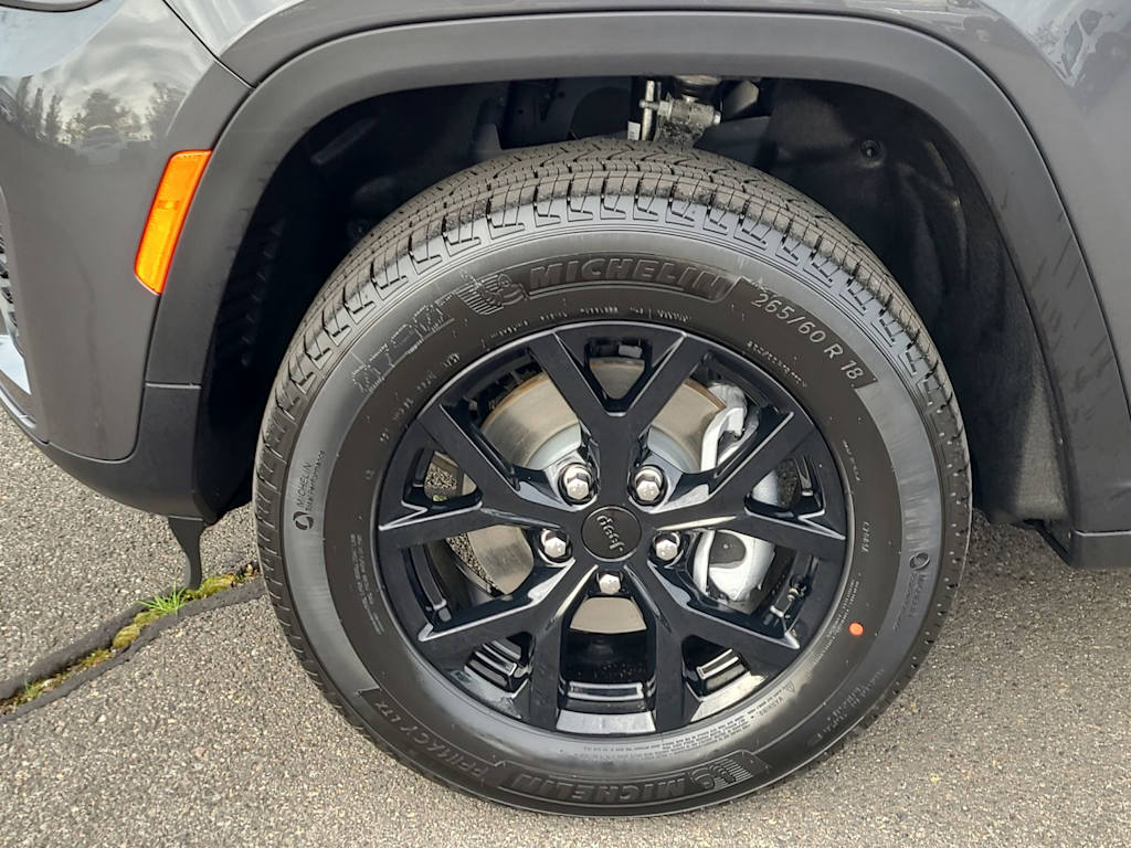 Thumbnail: 2026 Jeep Grand Cherokee - 8