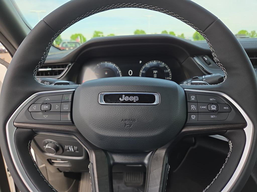 Thumbnail: 2026 Jeep Grand Cherokee - 28