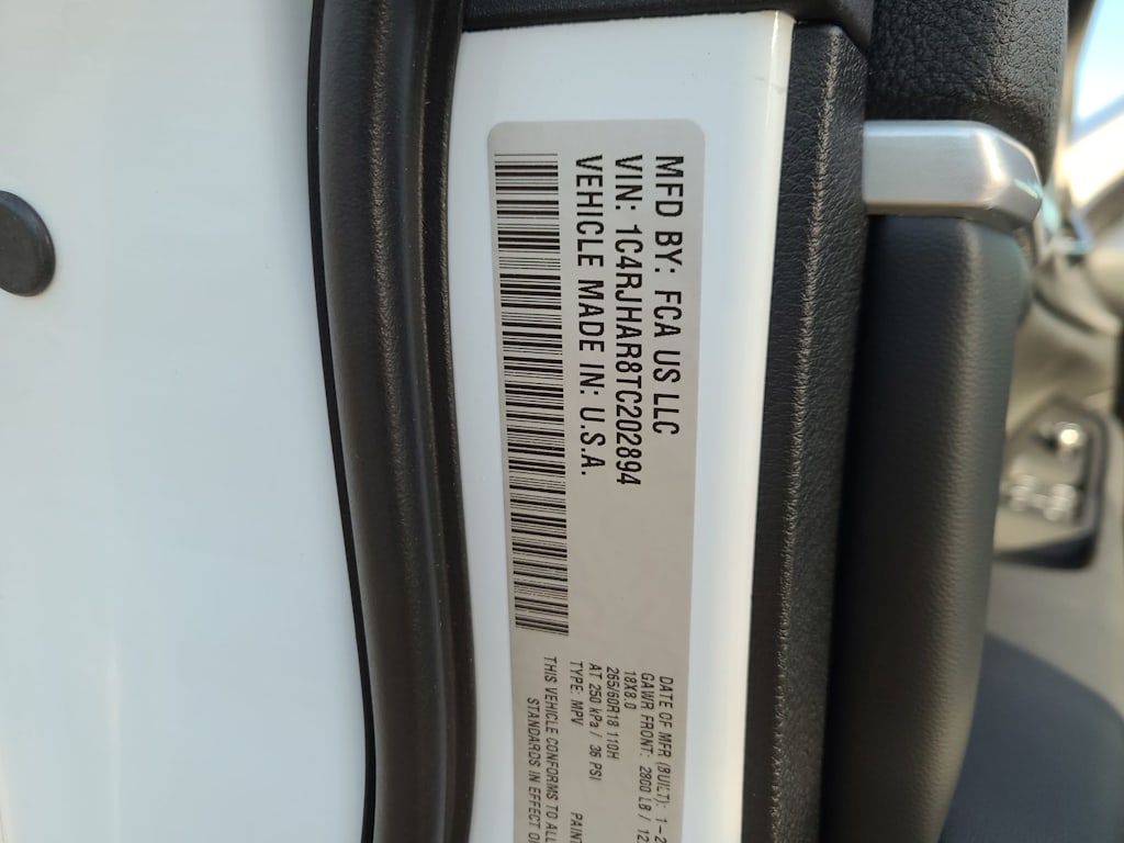 Thumbnail: 2026 Jeep Grand Cherokee - 18