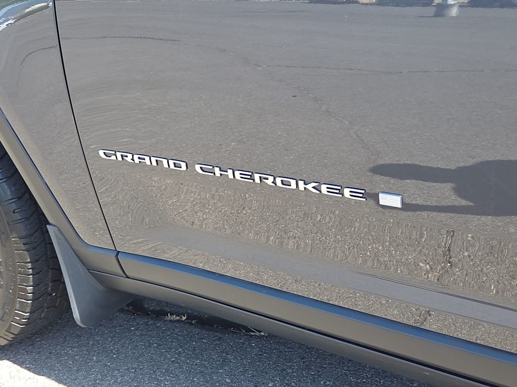 Thumbnail: 2025 Jeep Grand Cherokee - 7