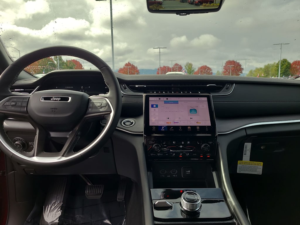 Thumbnail: 2025 Jeep Grand Cherokee - 10