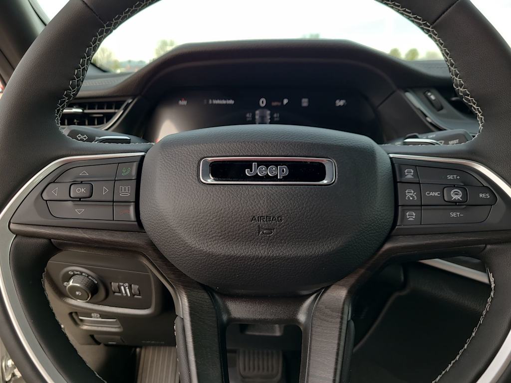 Thumbnail: 2026 Jeep Grand Cherokee - 28