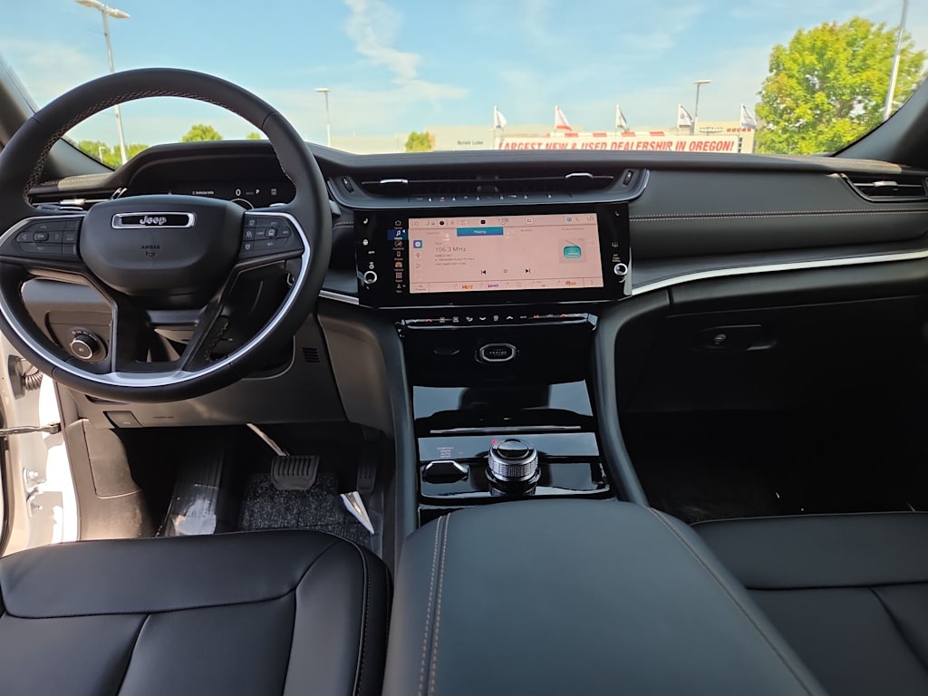 Thumbnail: 2026 Jeep Grand Cherokee - 9