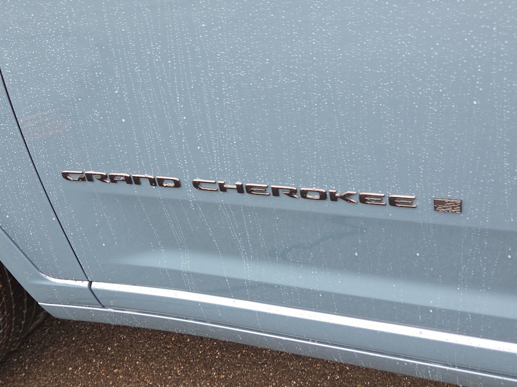 Thumbnail: 2026 Jeep Grand Cherokee - 7