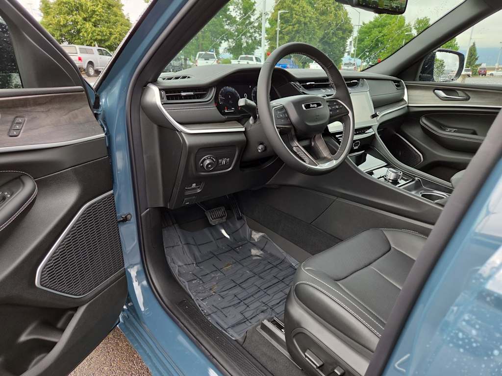 Thumbnail: 2026 Jeep Grand Cherokee - 2