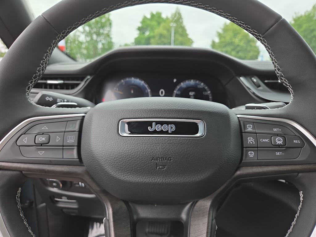 Thumbnail: 2026 Jeep Grand Cherokee - 28