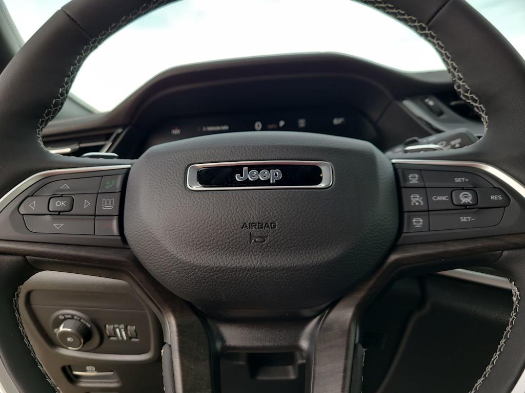 Thumbnail: 2026 Jeep Grand Cherokee - 27