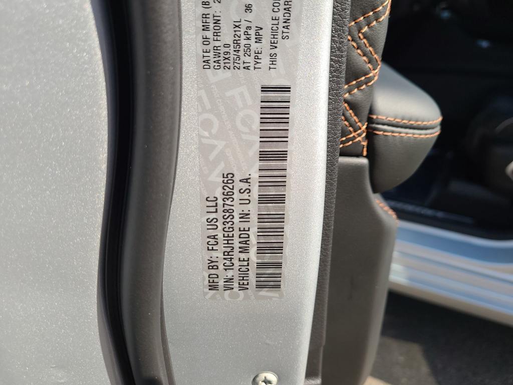 Thumbnail: 2025 Jeep Grand Cherokee - 18