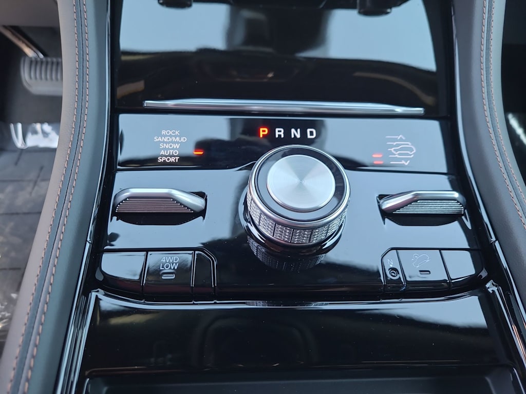 Thumbnail: 2025 Jeep Grand Cherokee - 29