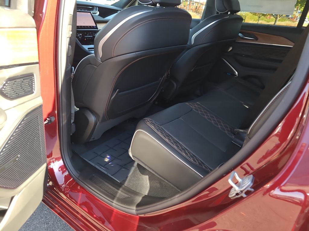 Thumbnail: 2025 Jeep Grand Cherokee - 12