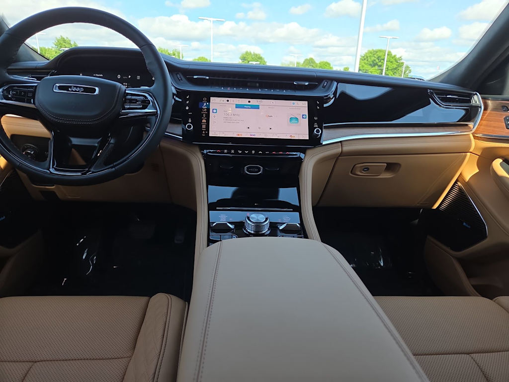 Thumbnail: 2026 Jeep Grand Cherokee - 10