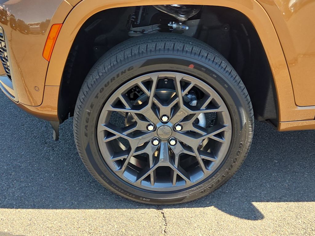 Thumbnail: 2026 Jeep Grand Cherokee - 8