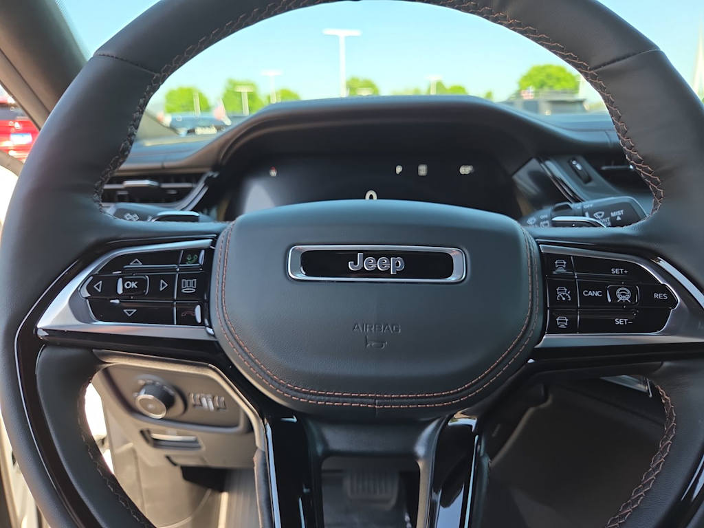 Thumbnail: 2026 Jeep Grand Cherokee - 28