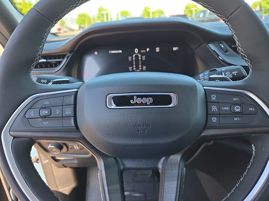 Thumbnail: 2026 Jeep Grand Cherokee L - 28