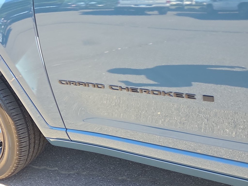 Thumbnail: 2026 Jeep Grand Cherokee L - 7