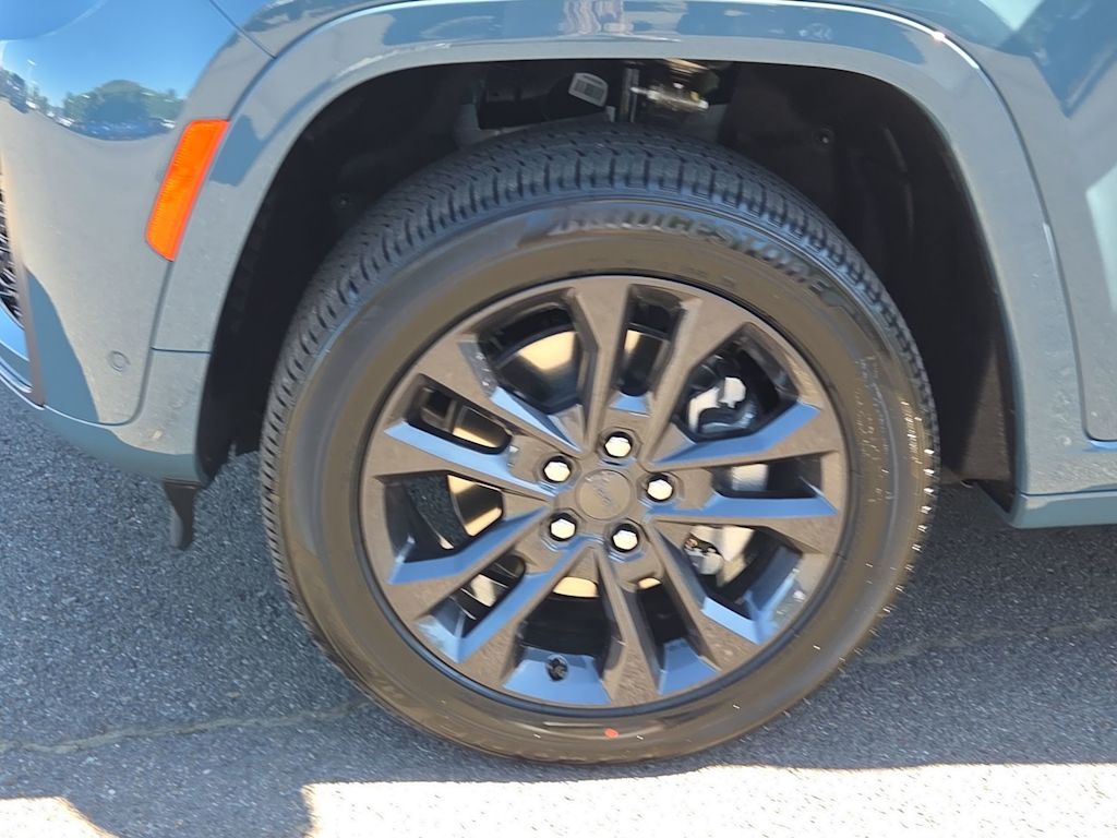 Thumbnail: 2026 Jeep Grand Cherokee L - 8