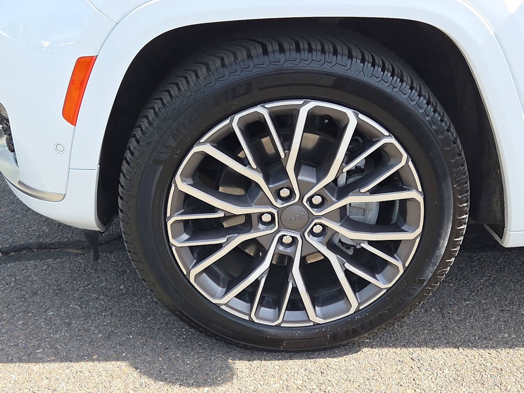 Thumbnail: 2023 Jeep Grand Cherokee L - 8