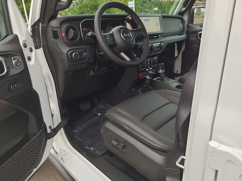 Thumbnail: 2025 Jeep Wrangler - 10