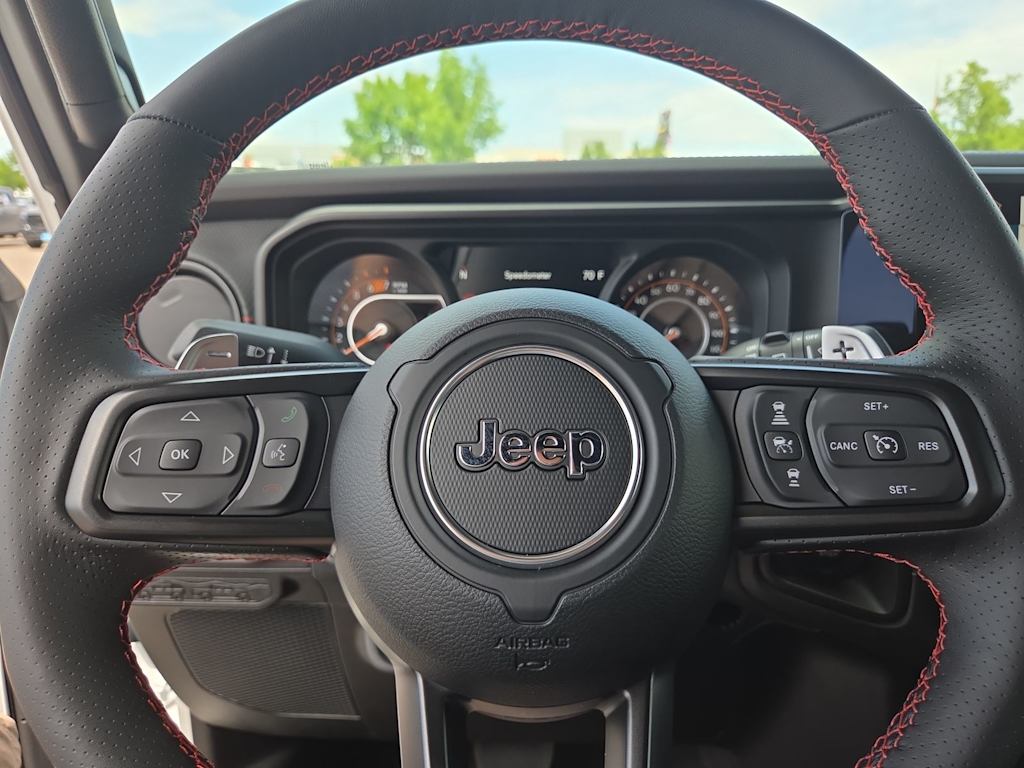 Thumbnail: 2026 Jeep Wrangler - 14