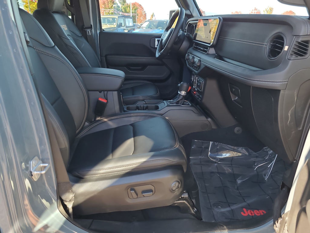 Thumbnail: 2024 Jeep Wrangler - 12