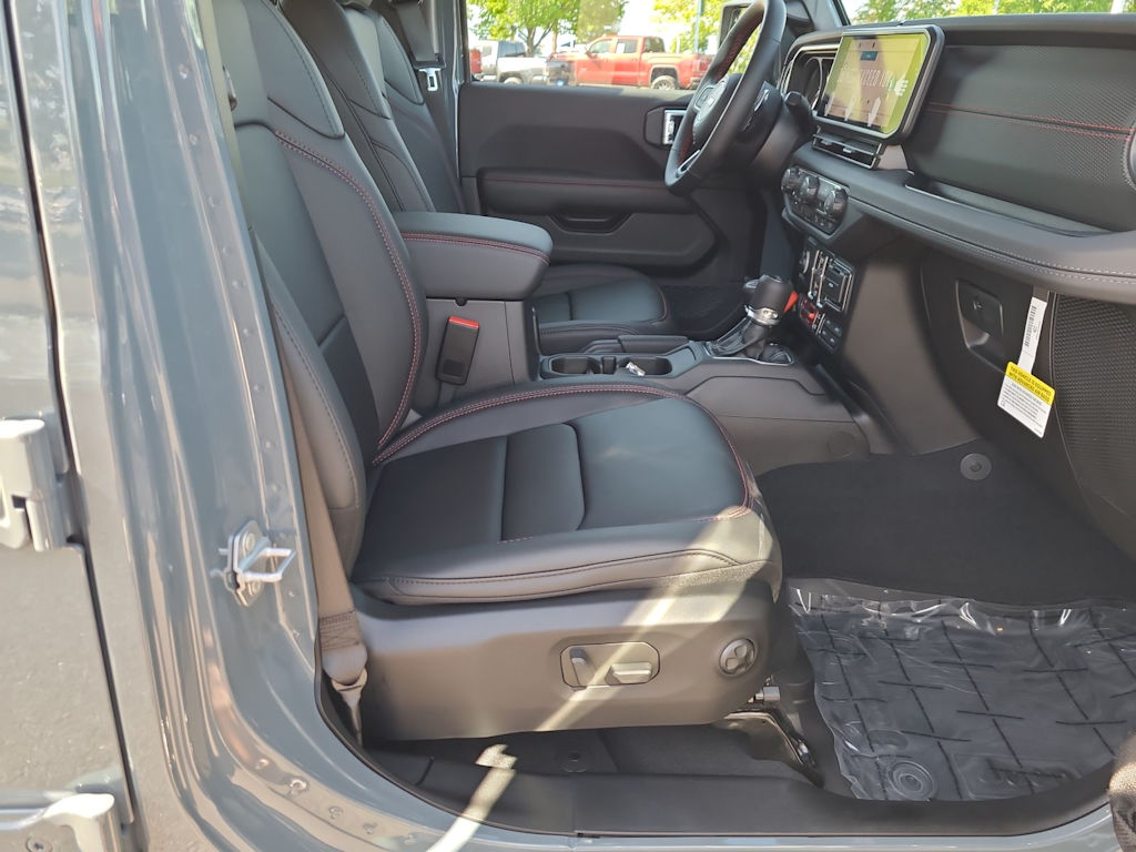 Thumbnail: 2026 Jeep Wrangler - 12