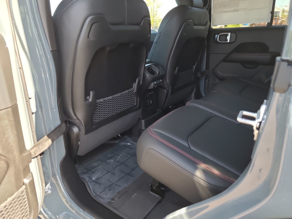Thumbnail: 2026 Jeep Wrangler - 28