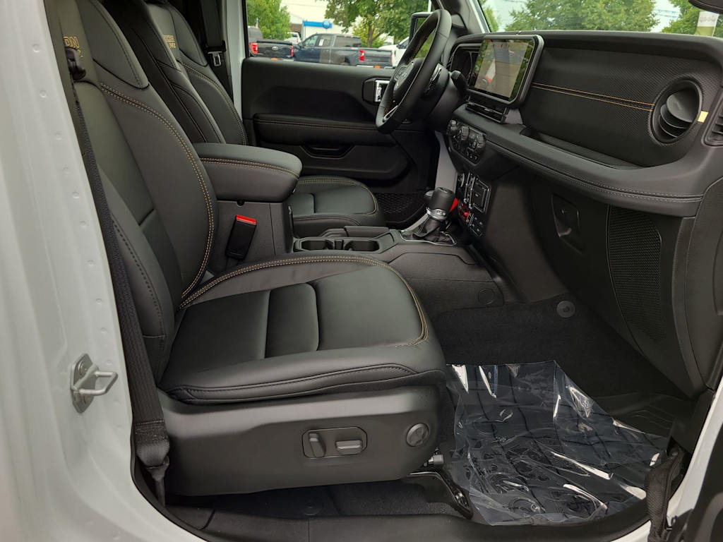 Thumbnail: 2025 Jeep Wrangler - 12