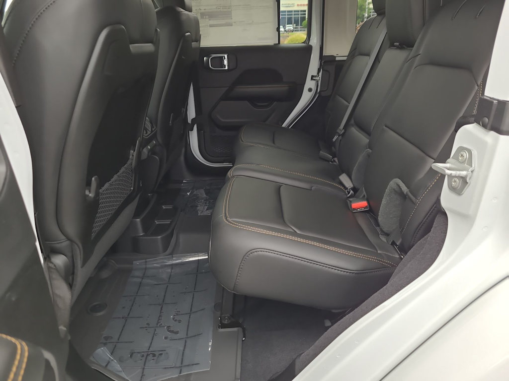 Thumbnail: 2025 Jeep Wrangler - 28