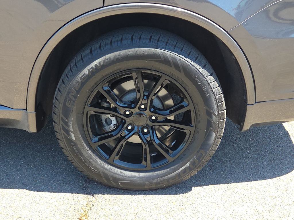 Thumbnail: 2019 Dodge Durango - 8