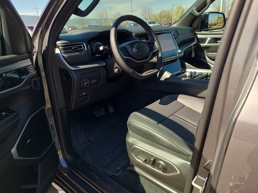 Thumbnail: 2026 Jeep Grand Wagoneer - 12