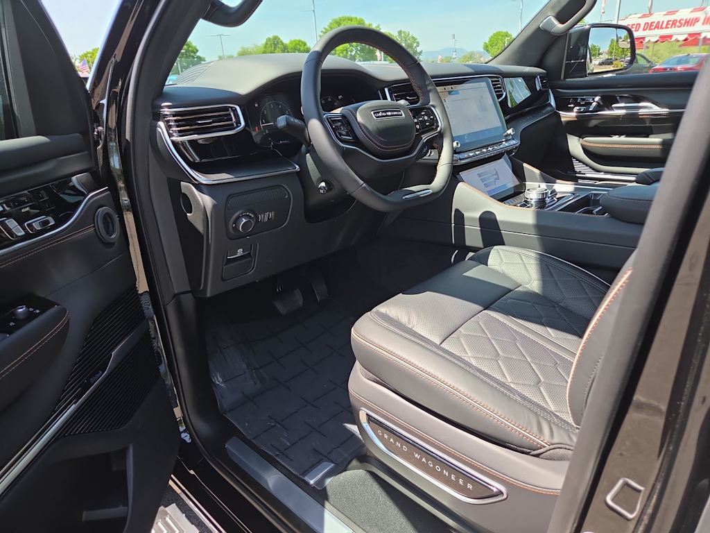 Thumbnail: 2026 Jeep Grand Wagoneer - 10