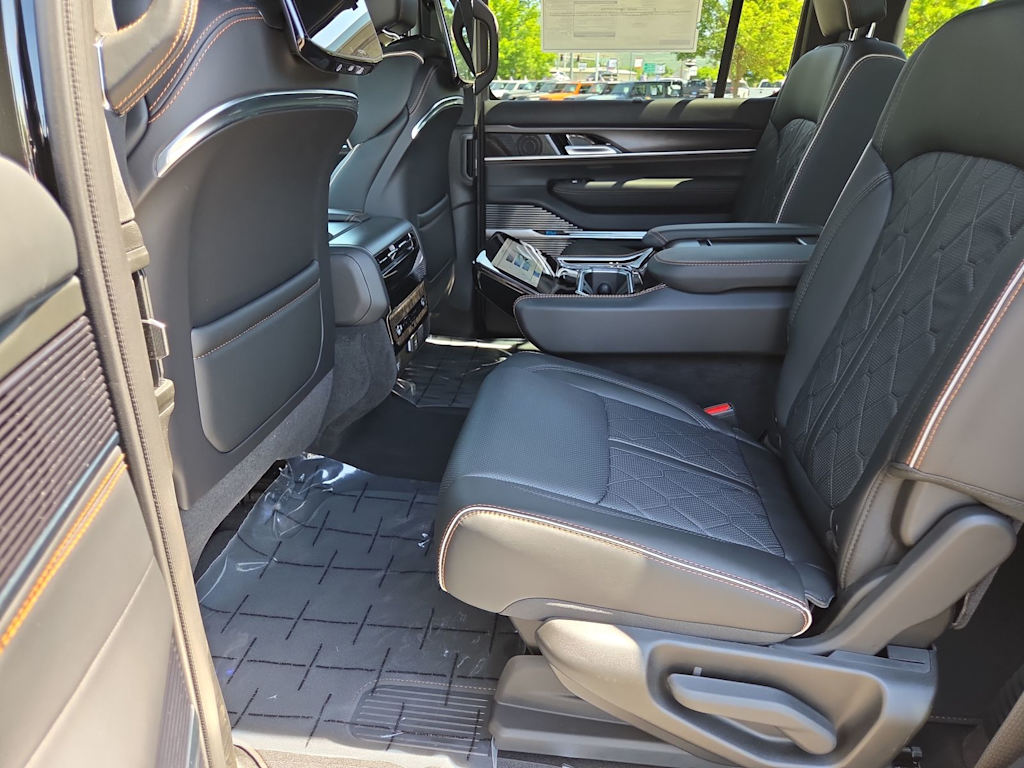 Thumbnail: 2026 Jeep Grand Wagoneer - 26