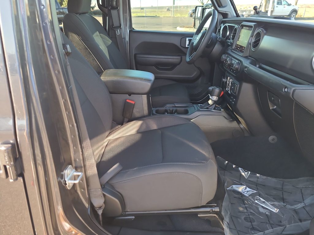 Thumbnail: 2023 Jeep Gladiator - 11