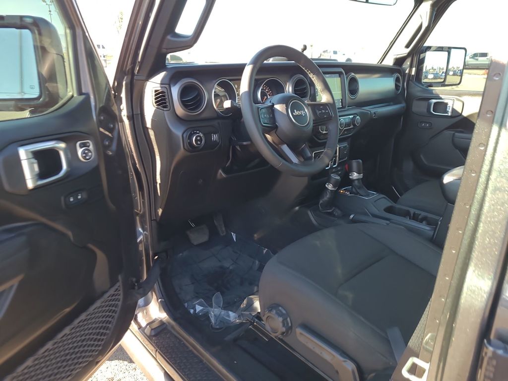 Thumbnail: 2023 Jeep Gladiator - 2