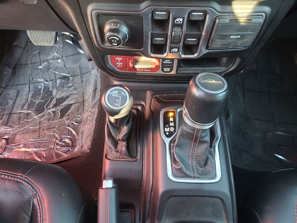 Thumbnail: 2020 Jeep Gladiator - 15