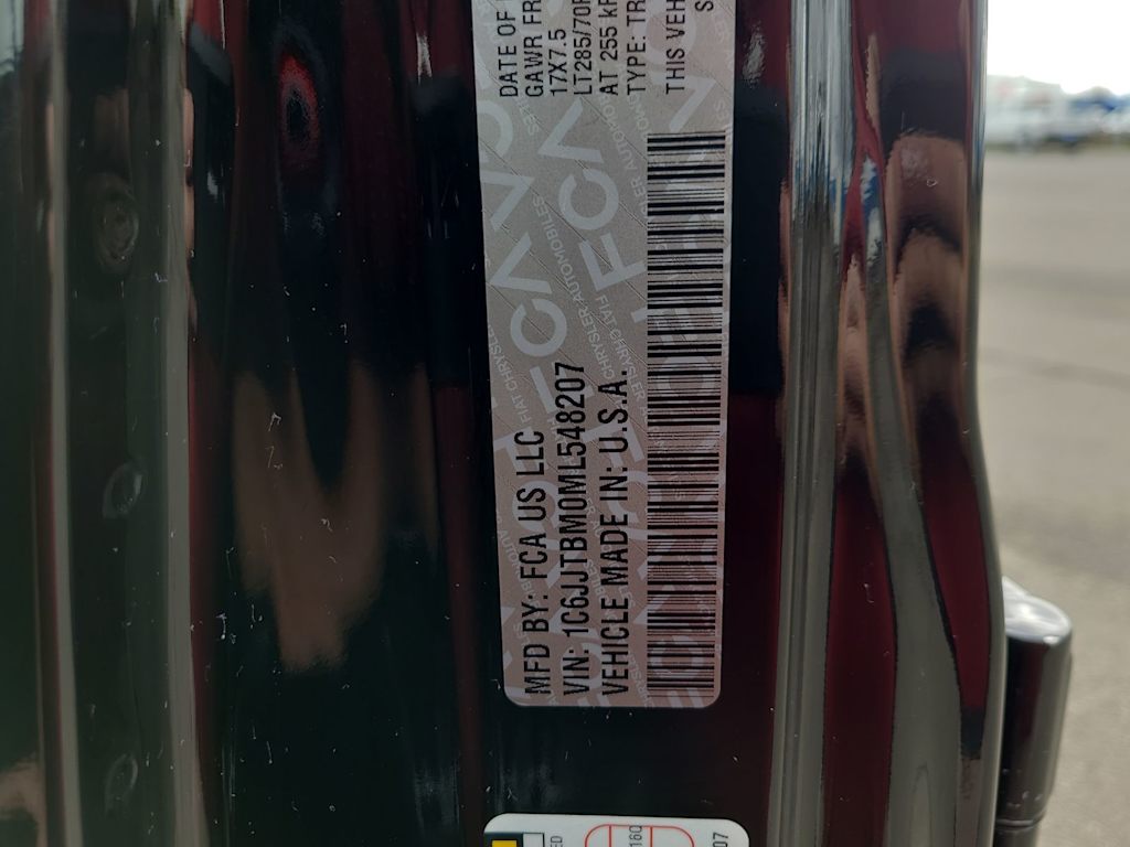 Thumbnail: 2021 Jeep Gladiator - 18