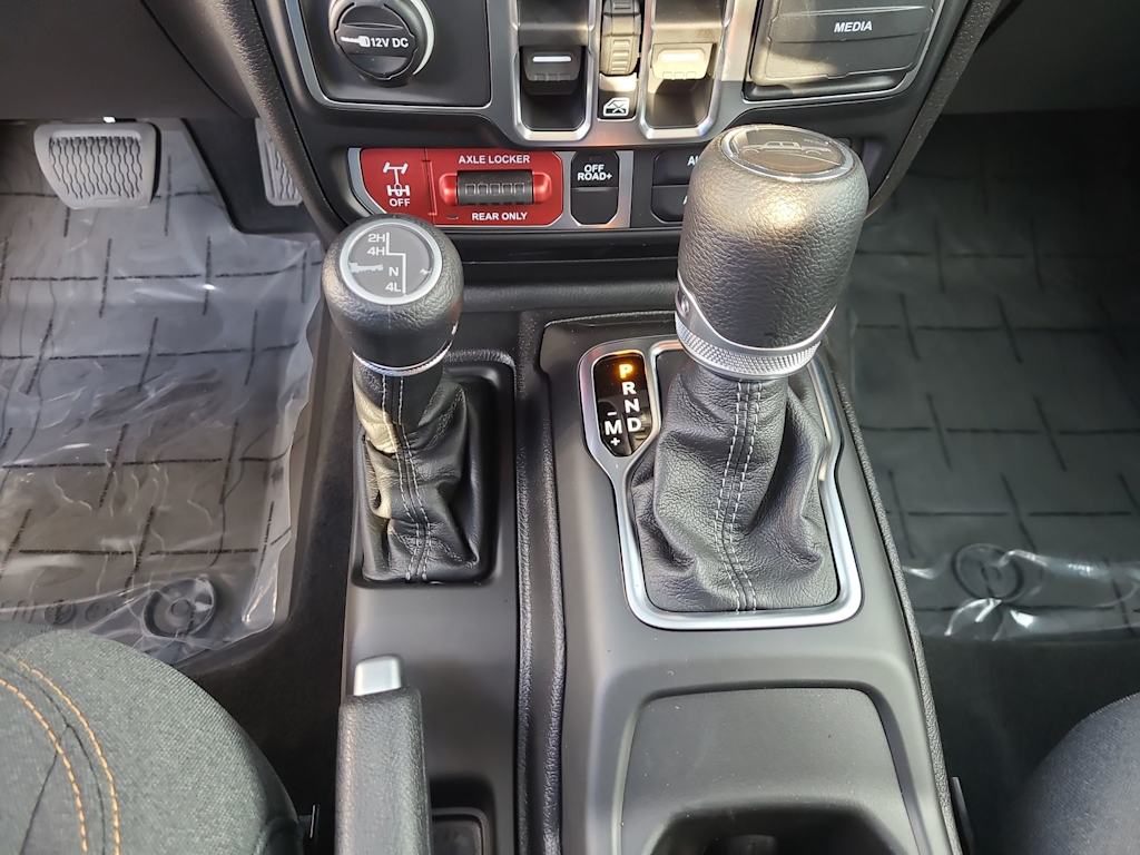 Thumbnail: 2026 Jeep Gladiator - 14