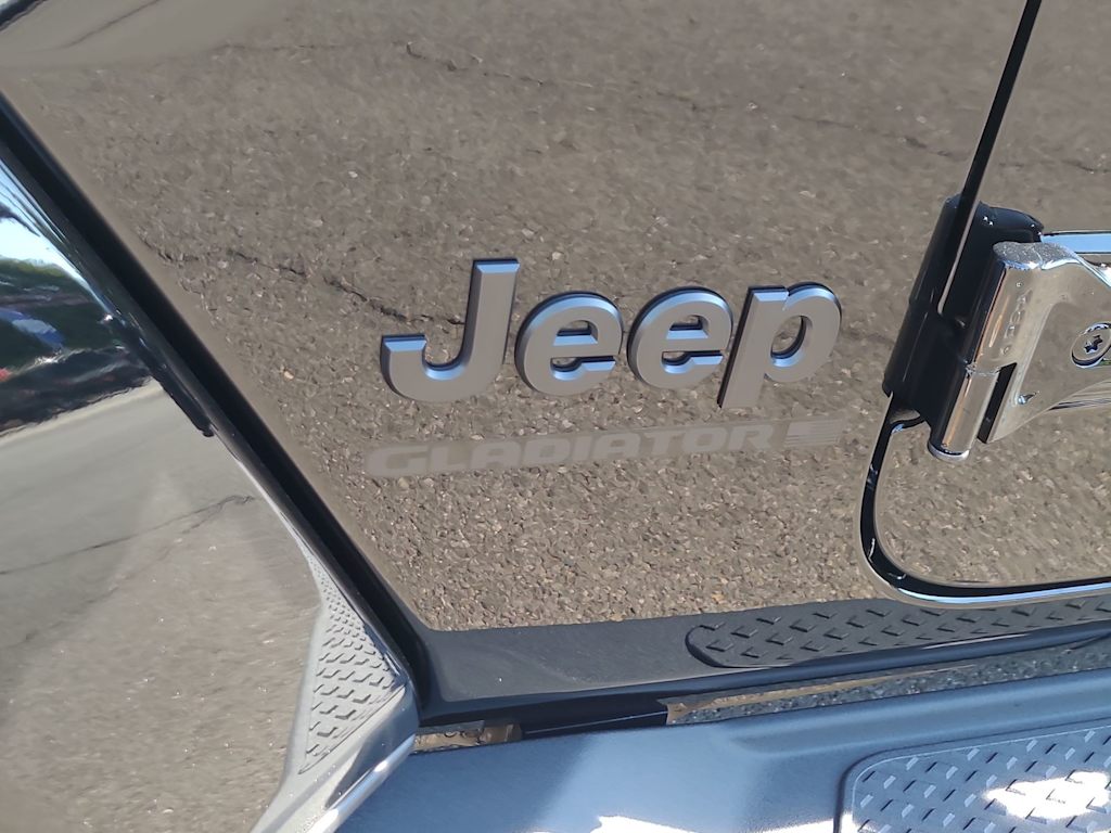 Thumbnail: 2025 Jeep Gladiator - 7