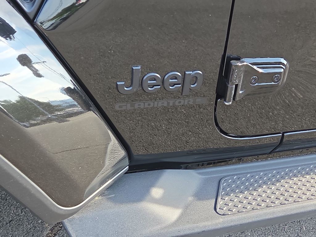 Thumbnail: 2025 Jeep Gladiator - 7