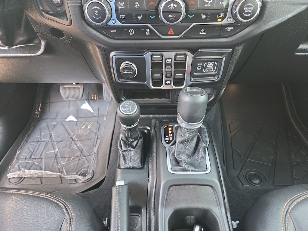 Thumbnail: 2025 Jeep Gladiator - 16