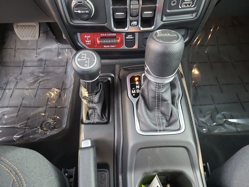 Thumbnail: 2026 Jeep Gladiator - 14