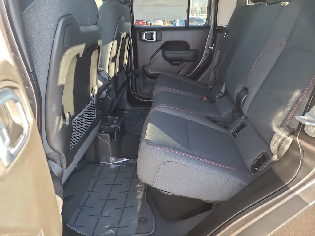 Thumbnail: 2026 Jeep Gladiator - 28