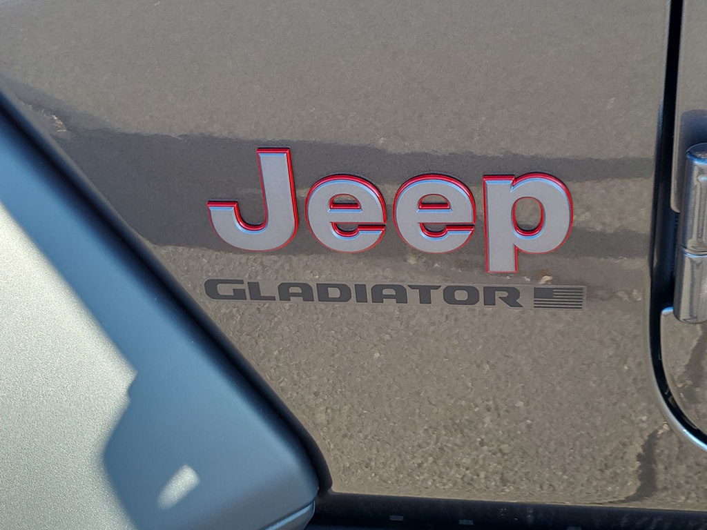 Thumbnail: 2026 Jeep Gladiator - 7