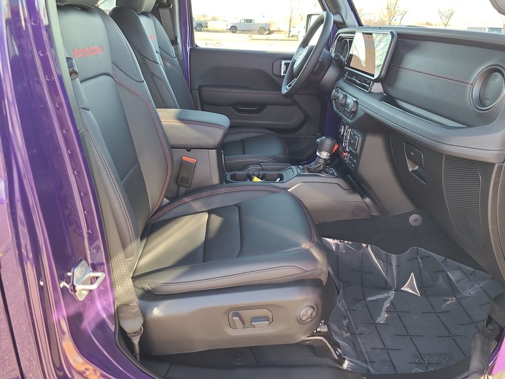 Thumbnail: 2026 Jeep Gladiator - 11