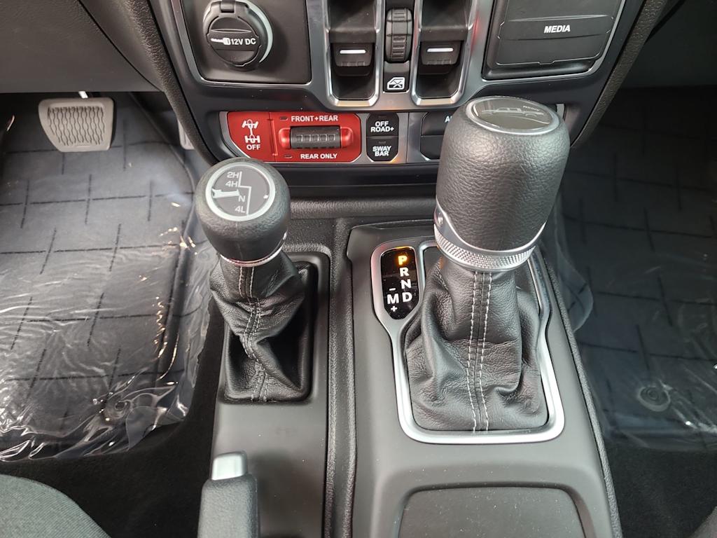 Thumbnail: 2026 Jeep Gladiator - 13