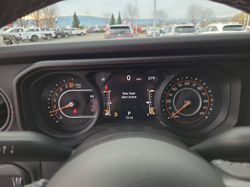 Thumbnail: 2026 Jeep Gladiator - 16